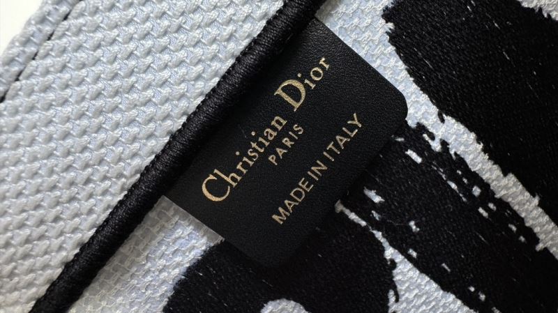 chr1st1an D10r shopping bags